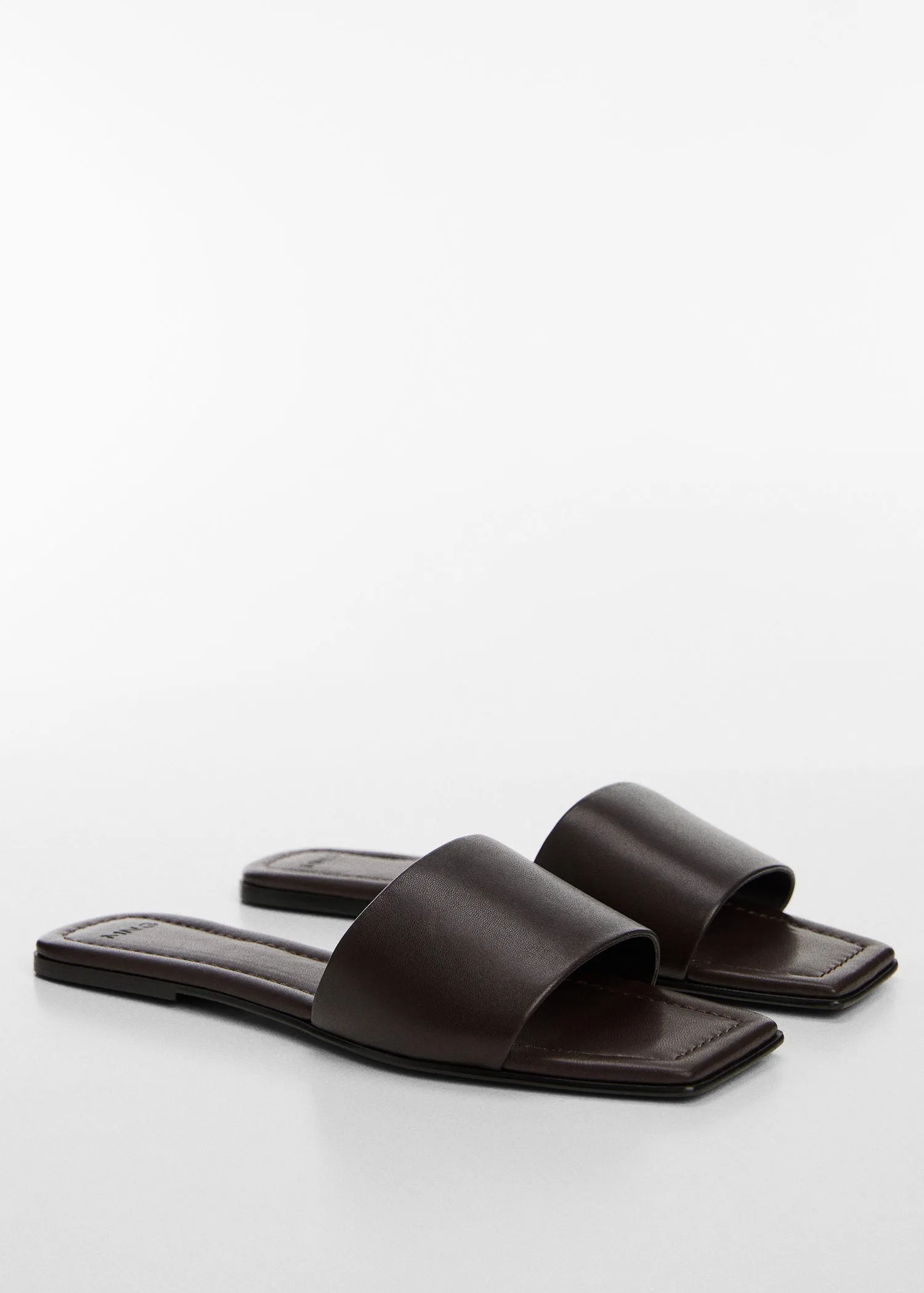 100% Leather sandals