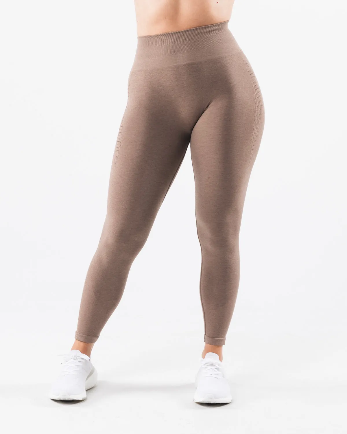 Amplify Contour Legging - Sand