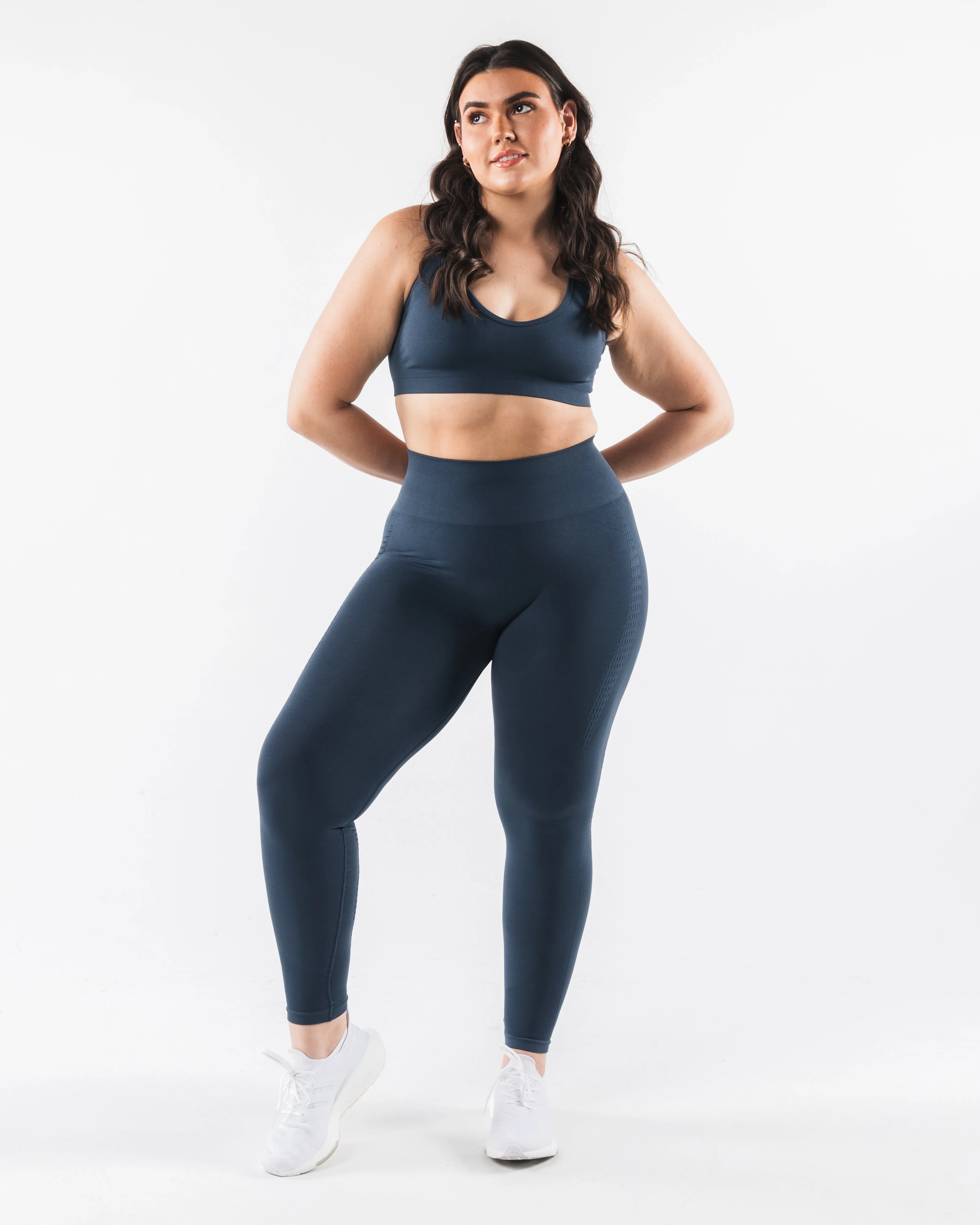 Amplify Contour Legging - Trusted Blue