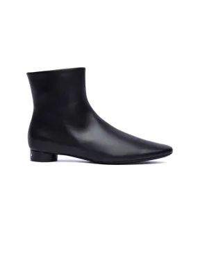 Black Leather Oval 20MM Boots