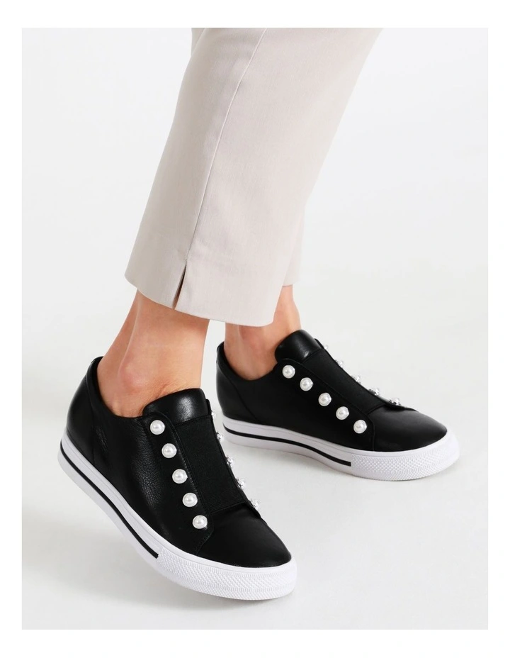 Kiss Leather Slip-on Sneaker in Black