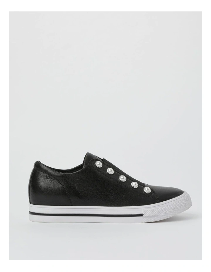 Kiss Leather Slip-on Sneaker in Black