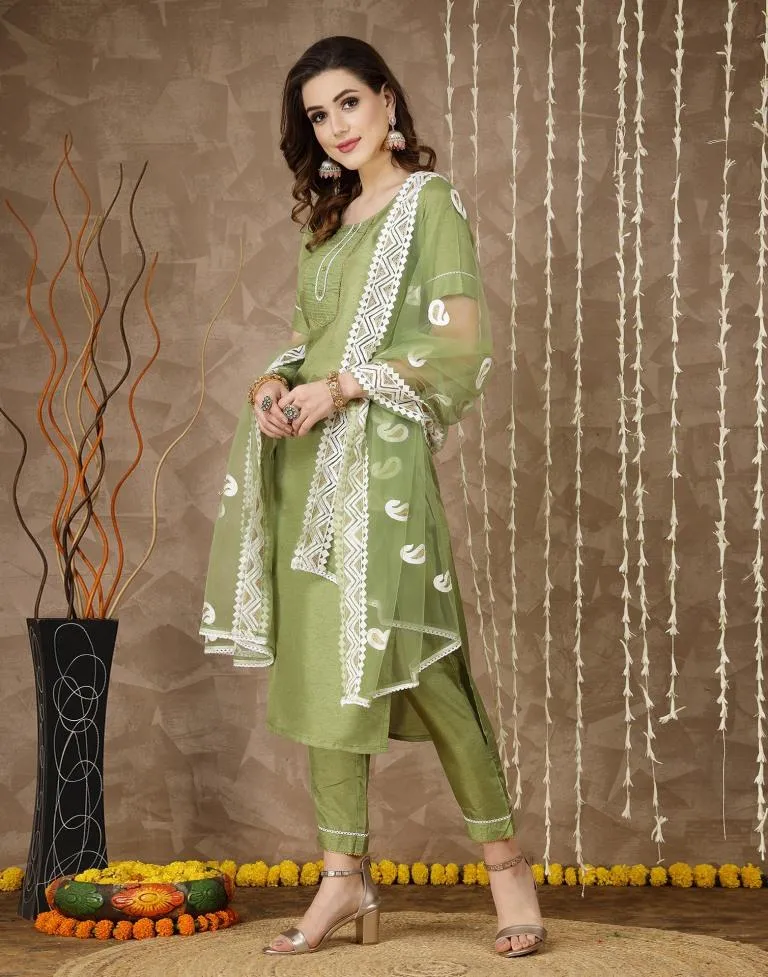 Mehndi Green Silk Plain Straight Kurta With Pant And Dupatta