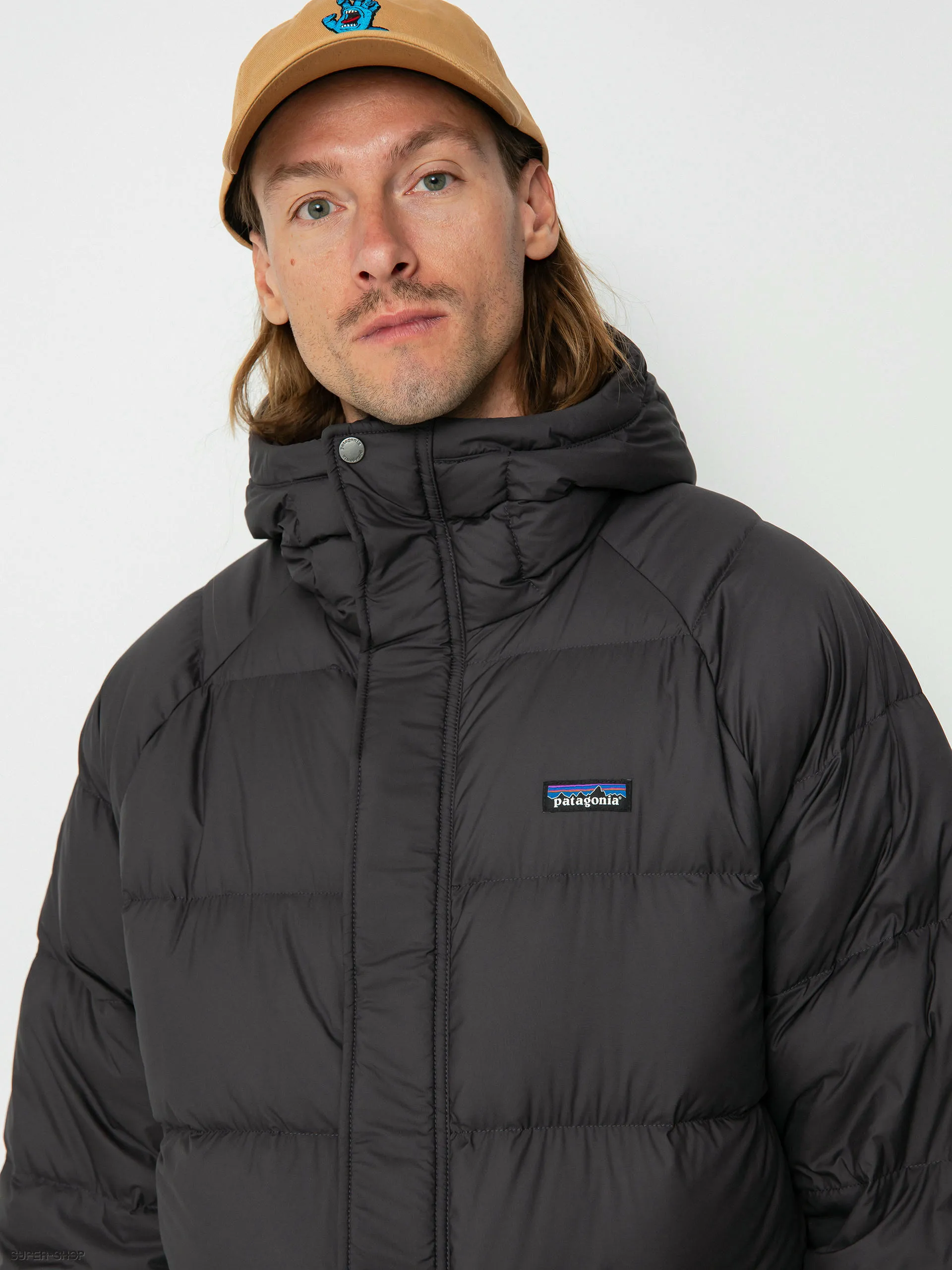 Patagonia Silent Down Parka Jacket (ink black)