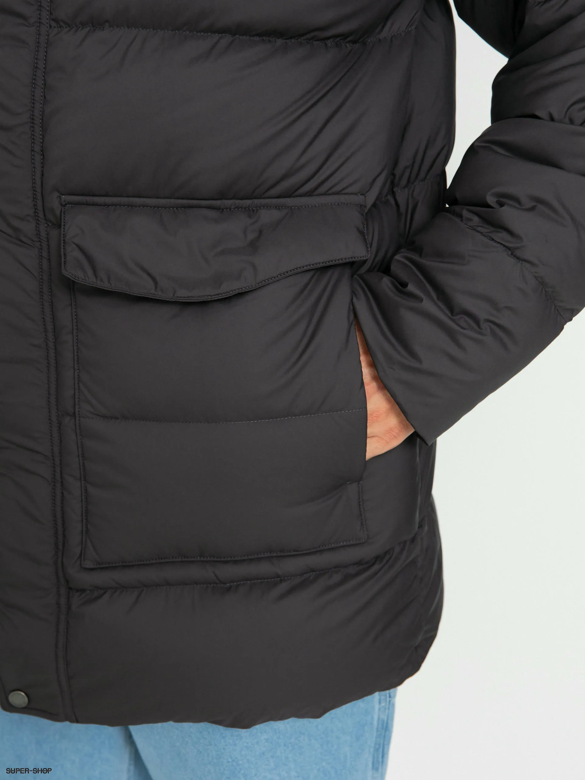 Patagonia Silent Down Parka Jacket (ink black)