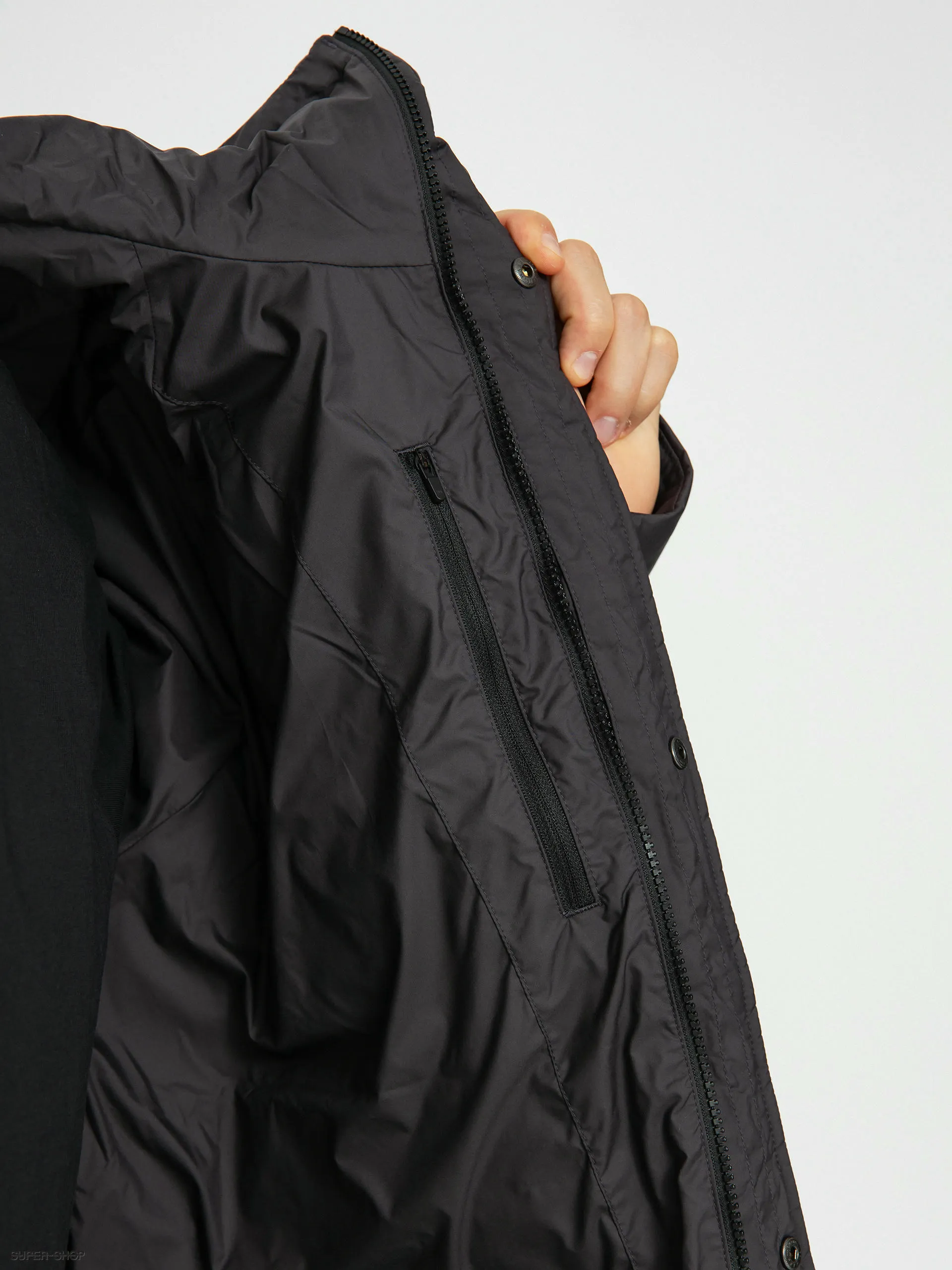 Patagonia Silent Down Parka Jacket (ink black)