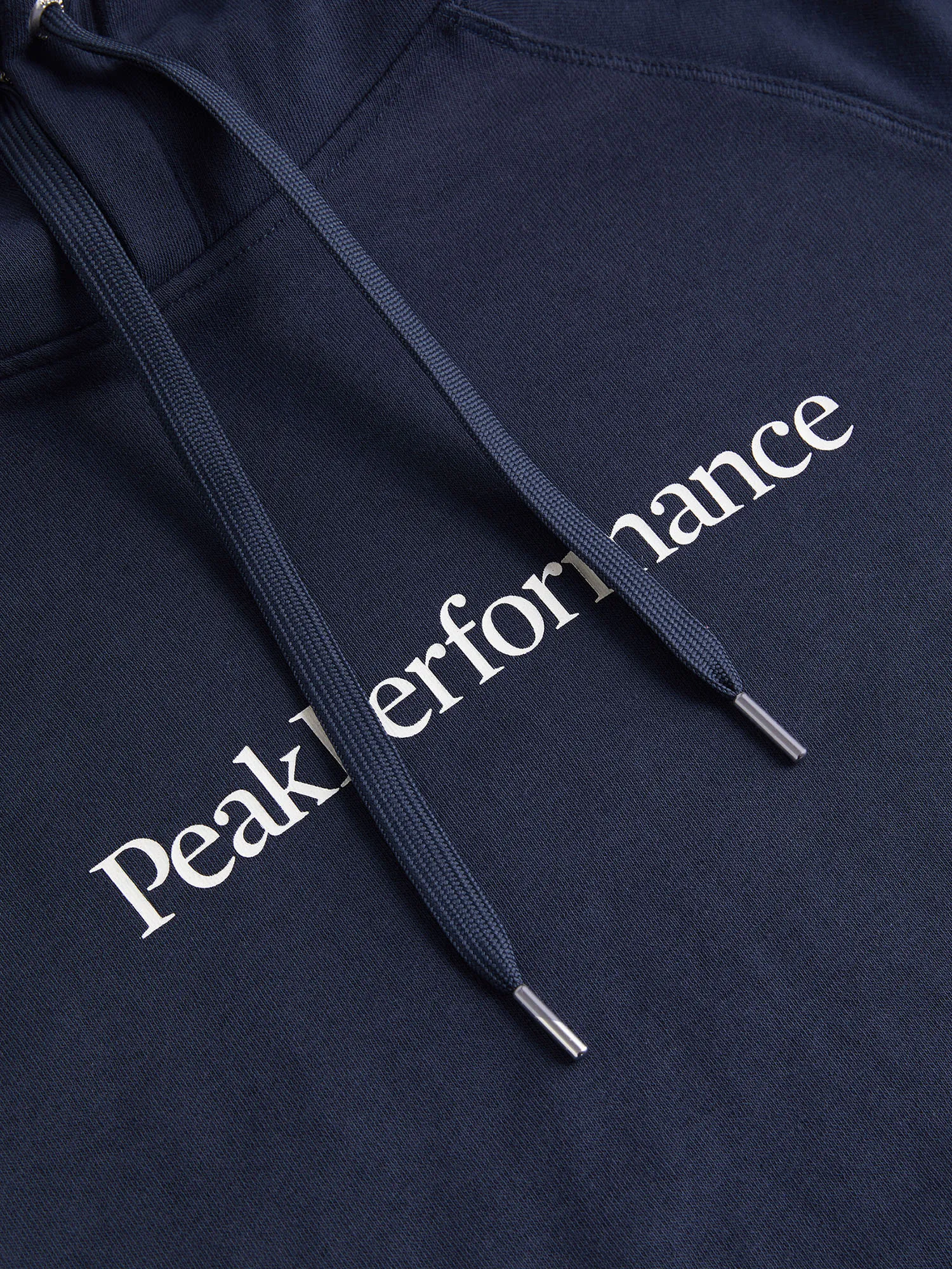 Peak Performance Women's Ground Hood Total Eclipse | Buy Peak Performance Women's Ground Hood Total Eclipse here | Out