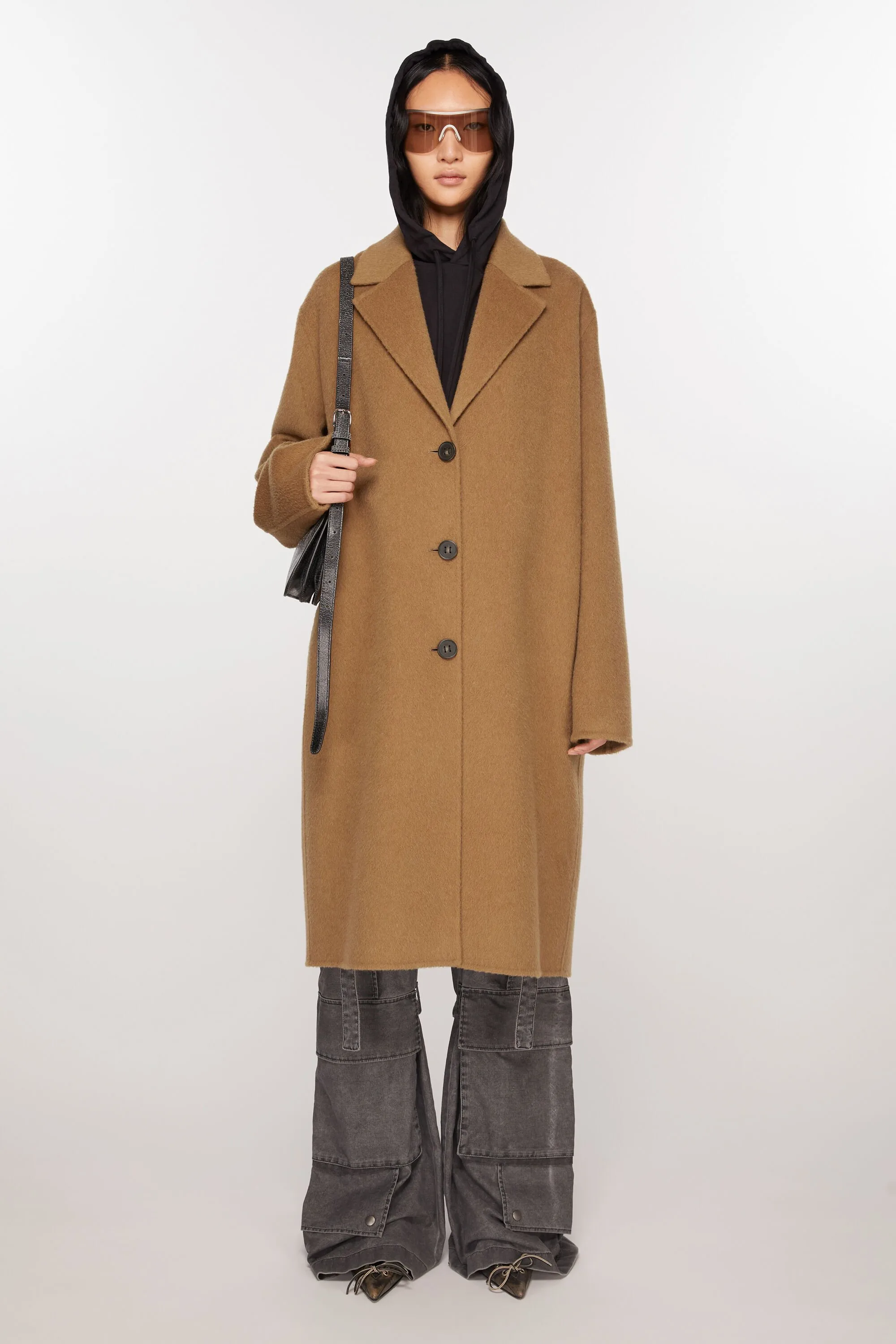 Single-breasted wool coat