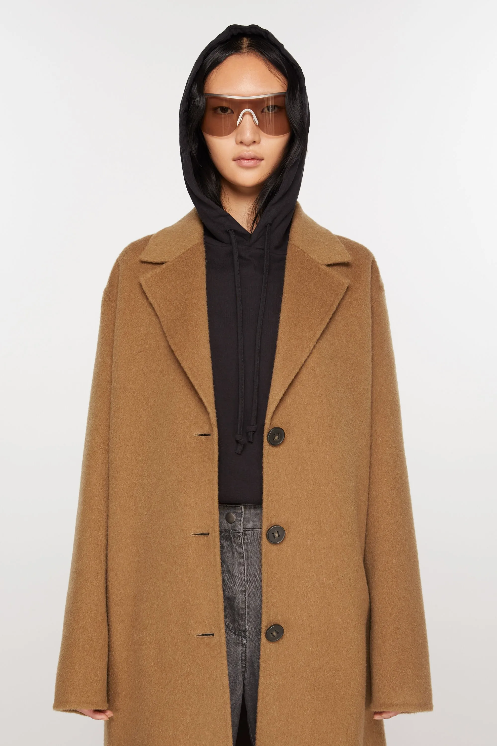 Single-breasted wool coat