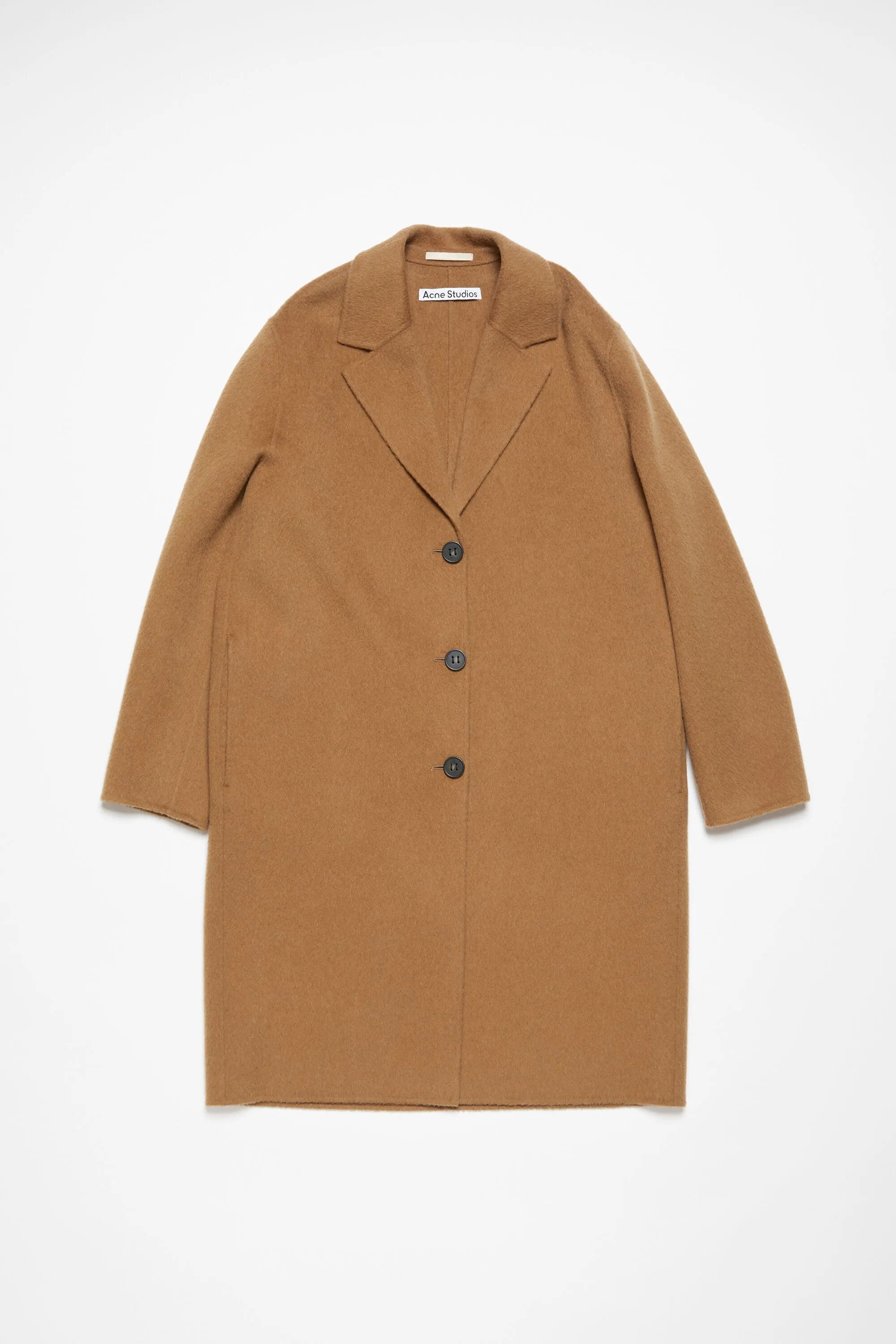 Single-breasted wool coat