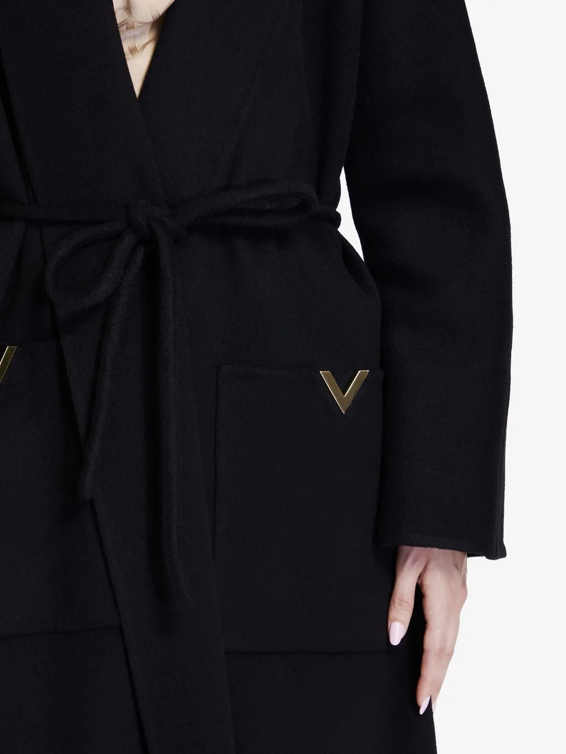 V GOLD COAT