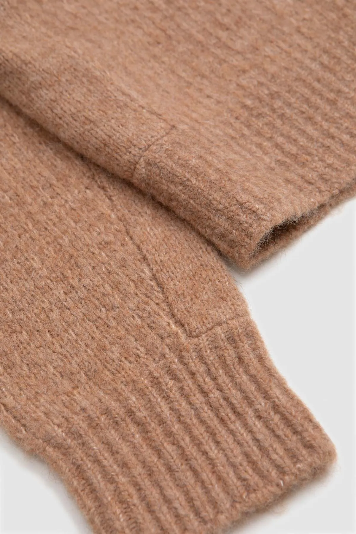 Yak Sweater - Camel